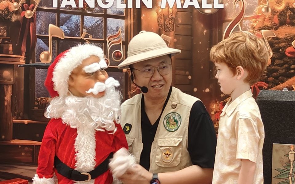 Christmas Puppet Show 3